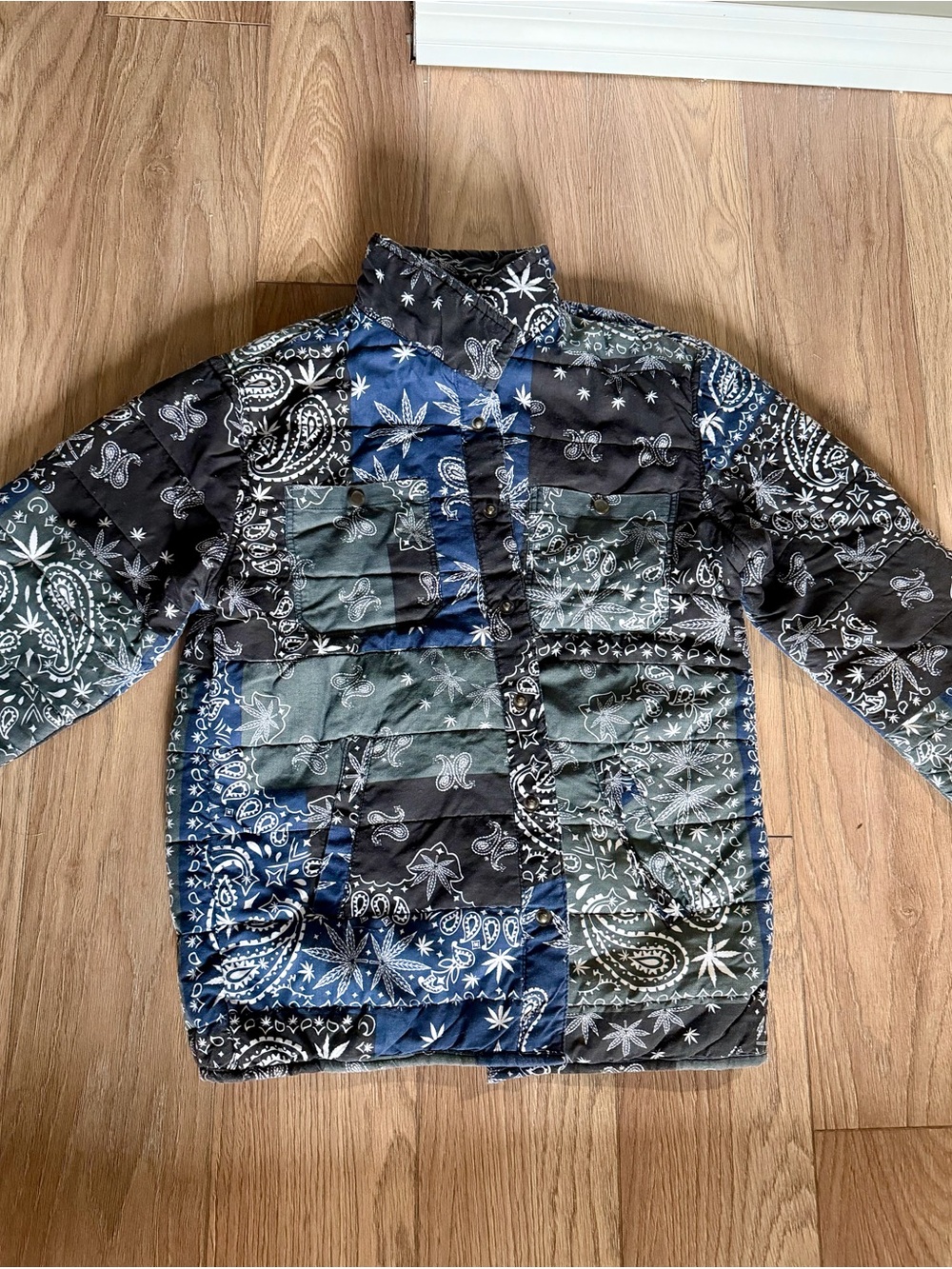 Eighty Eight Men’s LG Vintage Bomber Jacket Marijuana Leaf Design Rare Size M